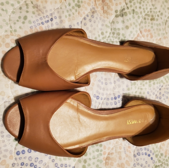 nine west open toe flats